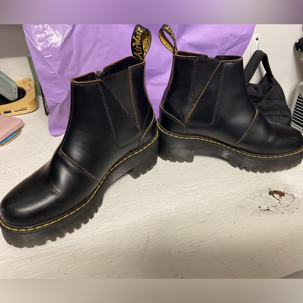 DR MARTENS | ROMETTY II CHELSEA BOOTS US 6 Black Leather Platform Boots - Picture 5 of 11